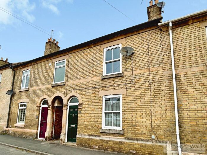 3 Bedroom House For Sale In Alexandra Road, Stamford, PE9