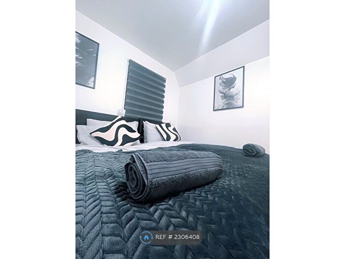 2 Bedroom Flat To Rent In Alexandra Street, London, E16