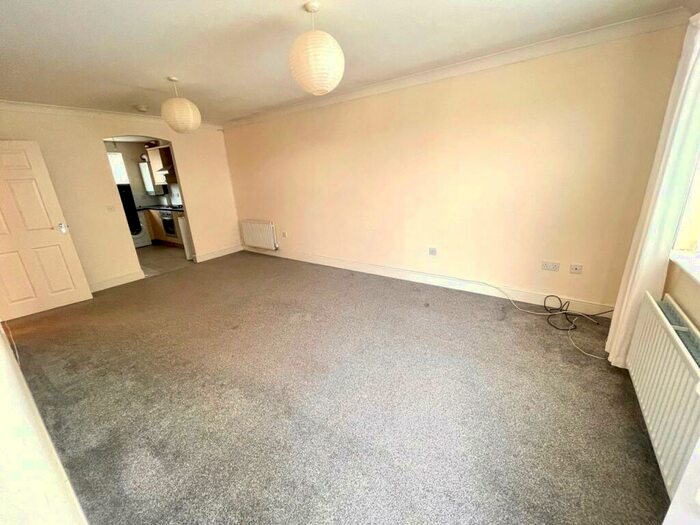 2 Bedroom Flat To Rent In Alverton Drive, Faverdale, Darlington, DL3