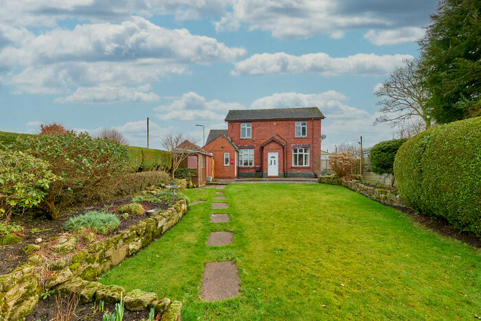 2 Bedroom Semi-Detached House For Sale In Armshead Road, Werrington, Stoke-On-Trent, Staffordshire, ST9