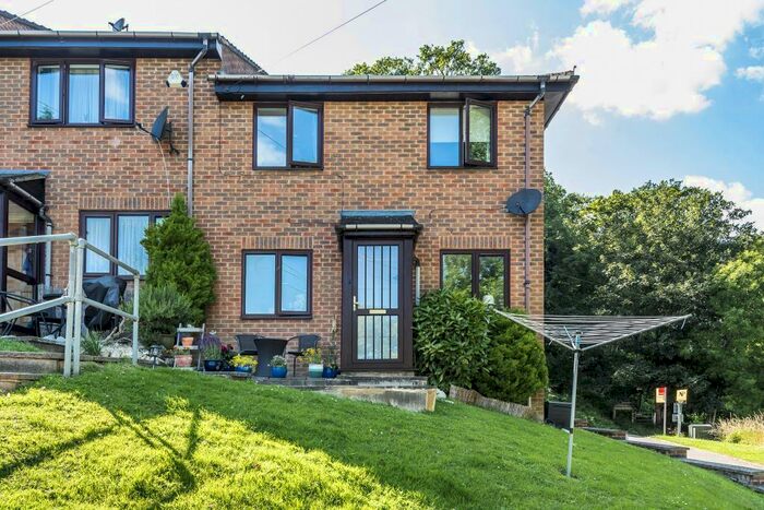 2 Bedroom Maisonette To Rent In High Wycombe, Buckinghamshire, HP12