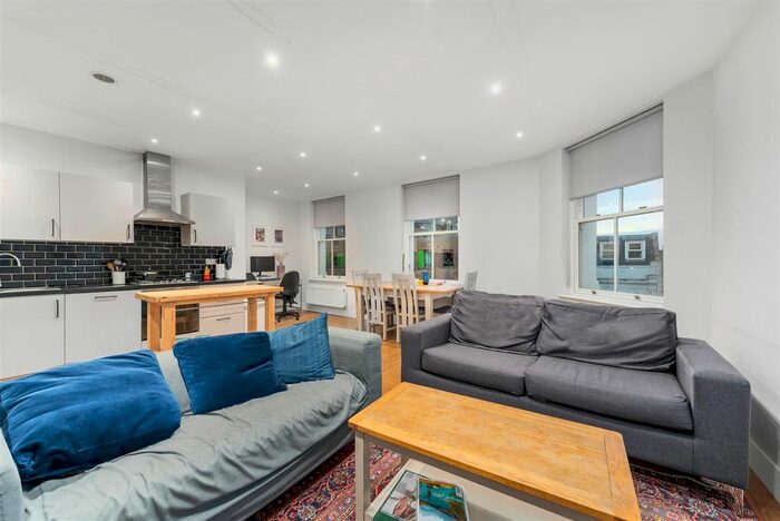 3 Bedroom Flat To Rent In Kingsland High Street, London, E8