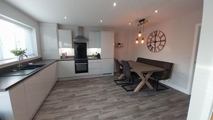 3 Bedroom Terraced House To Rent In Rockland Drive, Thrybergh, S65