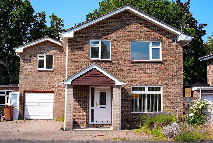 4 Bedroom Detached House For Sale In Heatherview Close, North Baddesley, Southampton, Hampshire, SO52