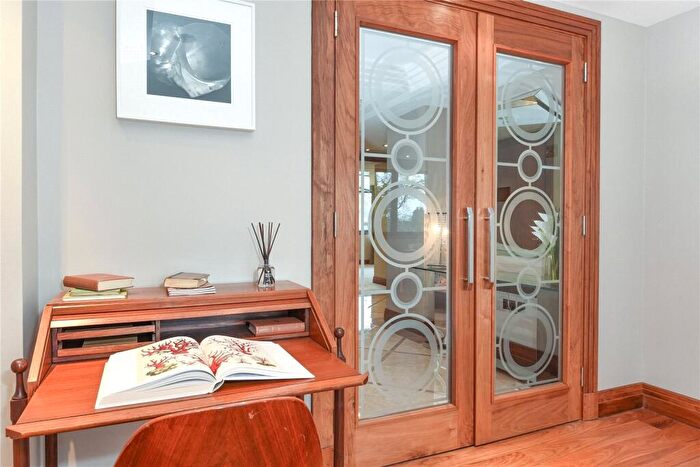 2 Bedroom Apartment To Rent In Charters Road, Ascot, Berkshire, SL5