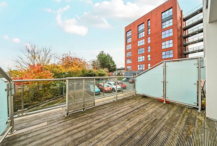 1 Bedroom Flat For Sale In Skypark Road, Bristol, Somerset, BS3