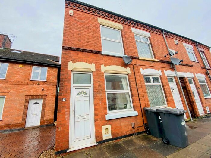 2 Bedroom End Of Terrace House To Rent In Westbury Road, Leicester, LE2