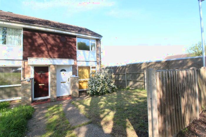 2 Bedroom House To Rent In Keats Way, Hitchin, Hertfordshire, SG4