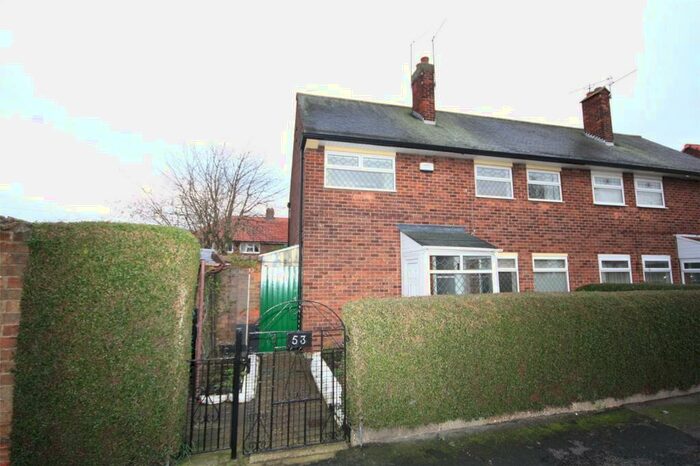 4 Bedroom End Of Terrace House To Rent In Plym Grove, Hull, East Yorkshire, HU8