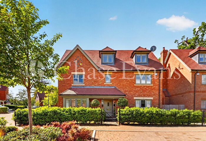 5 Bedroom Detached House To Rent In Holly Hill Drive, Sunningdale, Ascot, SL5