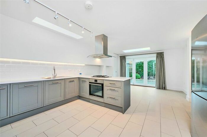 5 Bedroom Terraced House To Rent In Dymock Street, Fulham, SW6