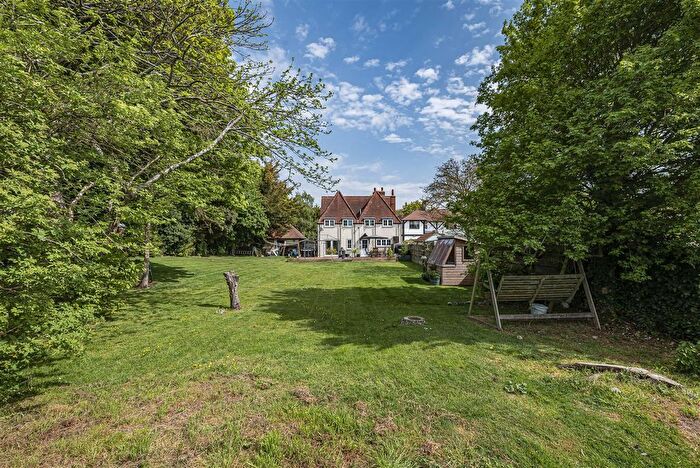 4 Bedroom Detached House For Sale In Highcross Road, Southfleet, Gravesend, DA13