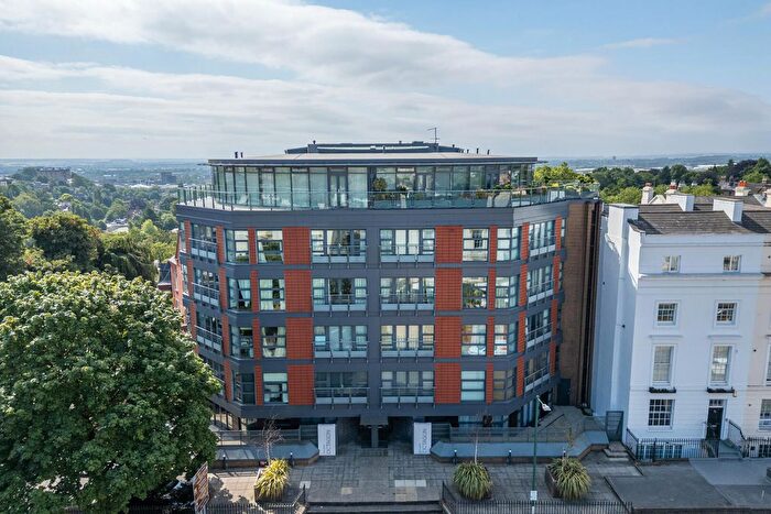2 Bedroom Flat For Sale In Western Terrace, The Park, Nottingham, NG7