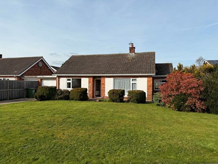 2 Bedroom Detached Bungalow For Sale In Swanton Drive, Dereham, Norfolk, NR20