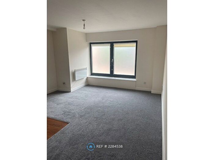 Studio To Rent In The Bank House, Tonbridge, TN9