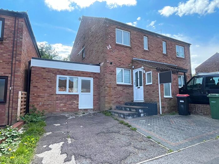 3 Bedroom Property To Rent In Milton Keynes, MK8