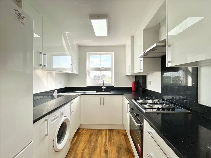 1 Bedroom Flat To Rent In The Mall, Ealing Broadway, London, W5