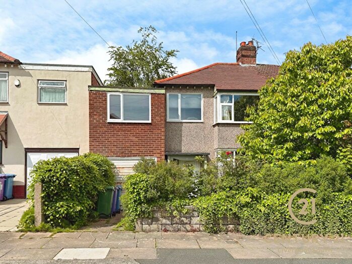 4 Bedroom Semi-Detached House For Sale In North Linkside Road, Woolton, Liverpool, L25