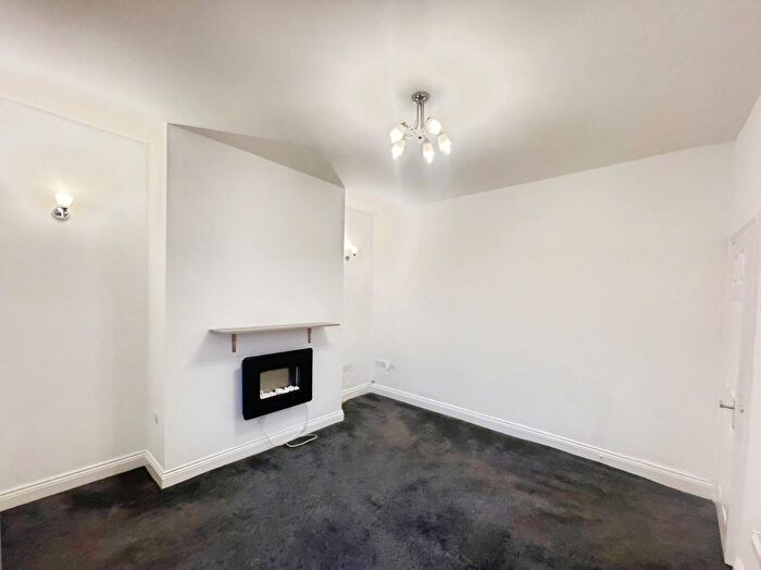 2 Bedroom Flat To Rent In Jervis Street, Hebburn, Tyne And Wear, NE31