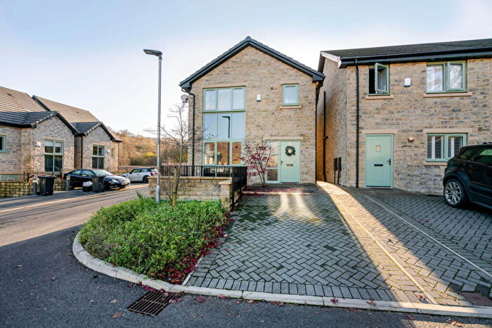 3 Bedroom Detached House For Sale In Cotton Tops Drive, Ripponden, HX6