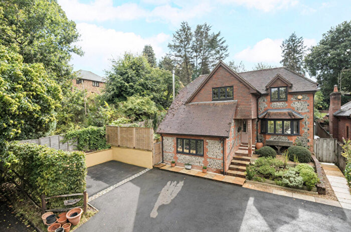 4 Bedroom Detached House For Sale In West View Road, Headley Down, Hampshire, GU35