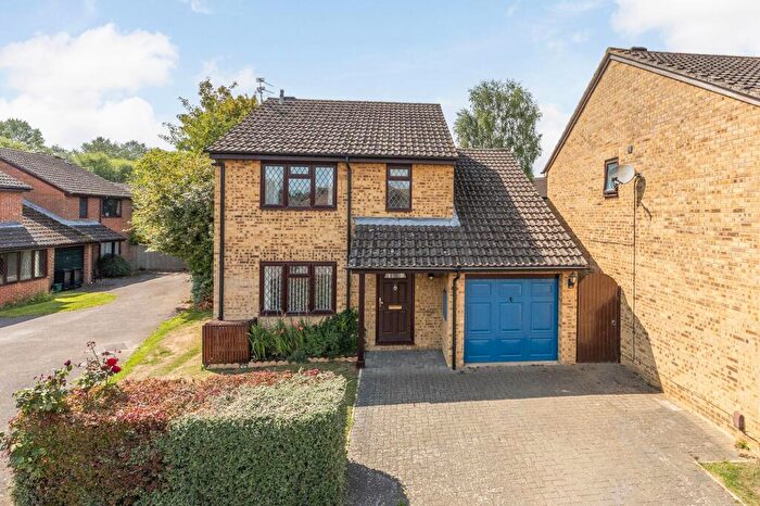 4 Bedroom Detached House For Sale In Morton Close, Abingdon, OX14