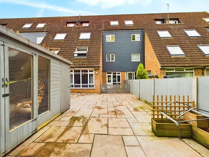 3 Bedroom Maisonette For Sale In Leighton, Orton Malborne, PE2