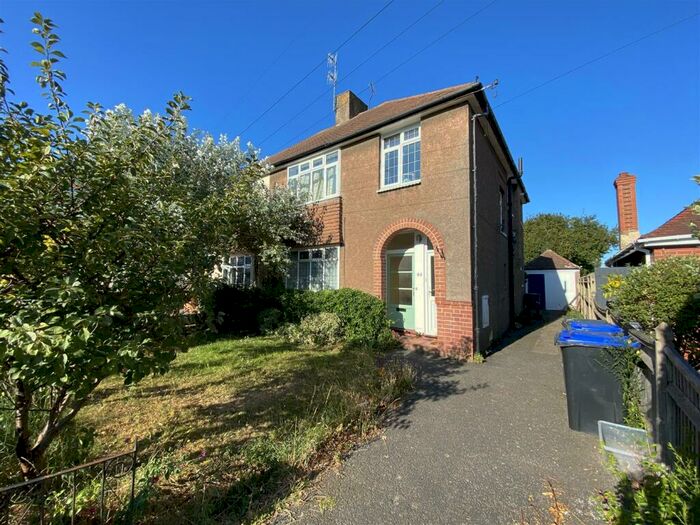 2 Bedroom Flat To Rent In Loxwood Avenue, Worthing, BN14