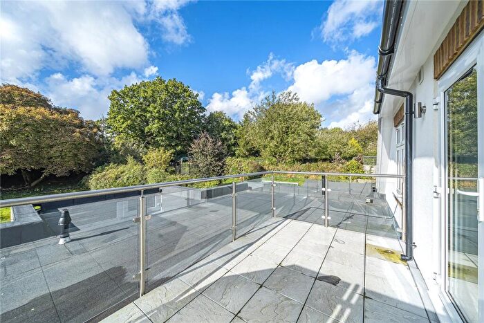 2 Bedroom Apartment For Sale In Godstone Hill, Godstone, Surrey, RH9