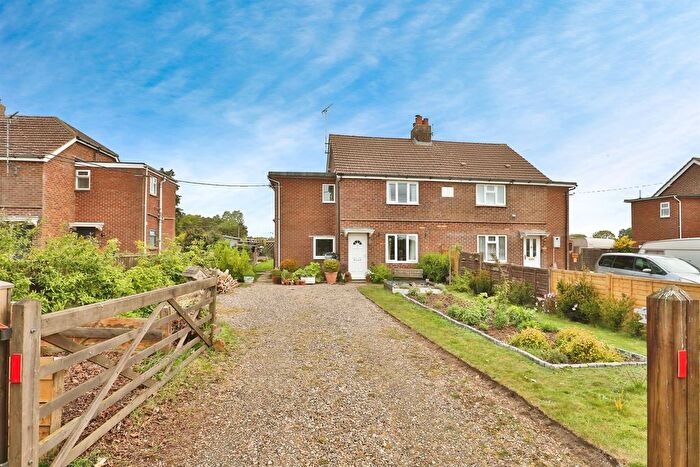 3 Bedroom Semi-Detached House For Sale In Wellingham Road, Tittleshall, King's Lynn, PE32