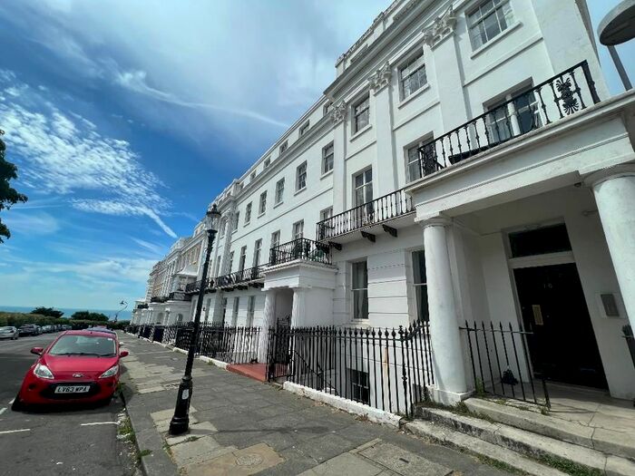 2 Bedroom Flat To Rent In Sussex Square, Brighton, East Sussex, BN2