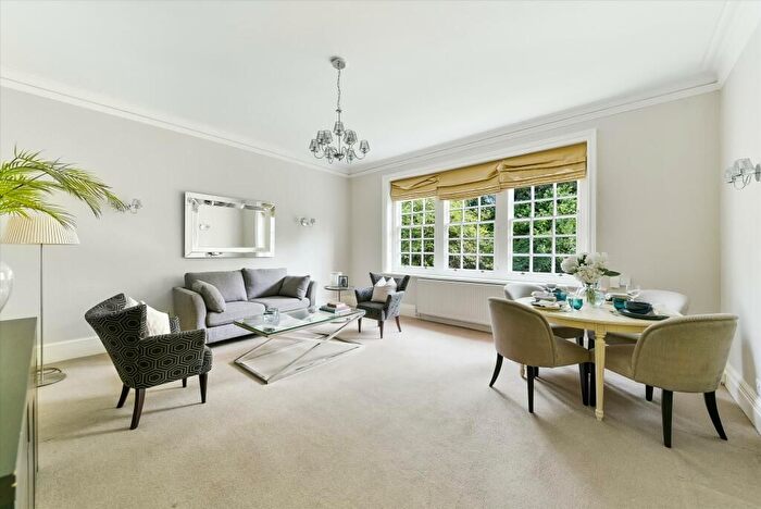 2 Bedroom Flat To Rent In Bracknell Gardens, Hampstead, NW3