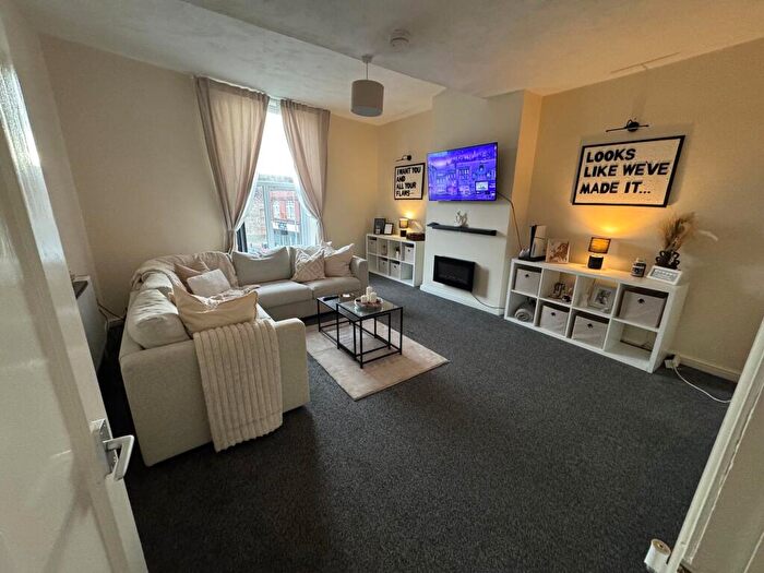 2 Bedroom Flat To Rent In Market Street, Stalybridge, SK15