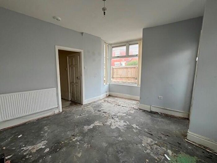 2 Bedroom End Of Terrace House For Sale In Chester Road, Blackpool, Lancashire, FY3