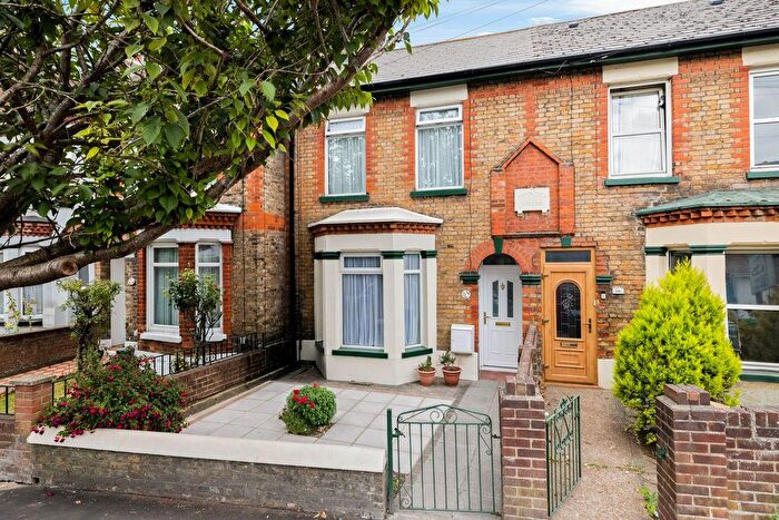 3 Bedroom Terraced House For Sale In Cherry Tree Avenue, Dover, CT16