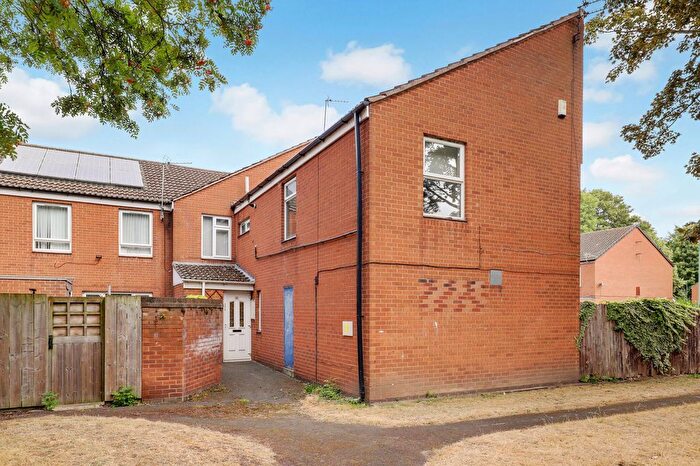 3 Bedroom End Of Terrace House For Sale In Lammas Gardens, Nottingham, NG2