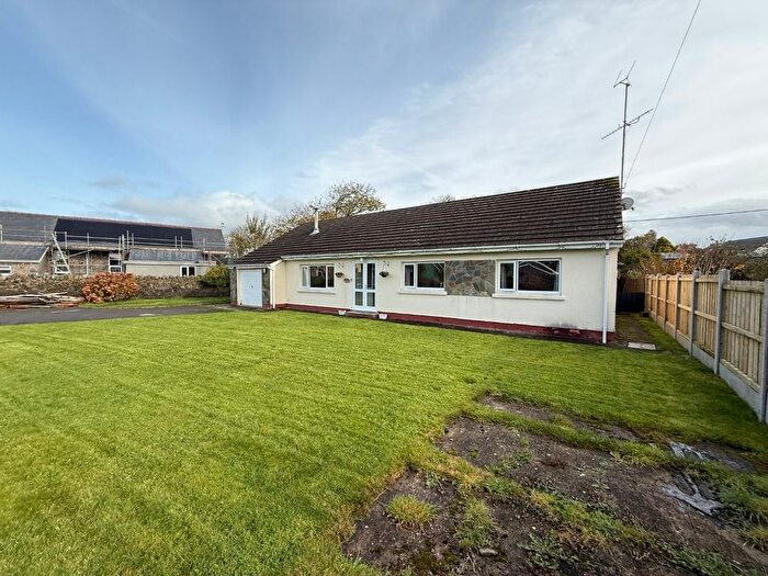 3 Bedroom Bungalow For Sale In Pennant, Llanon, SY23