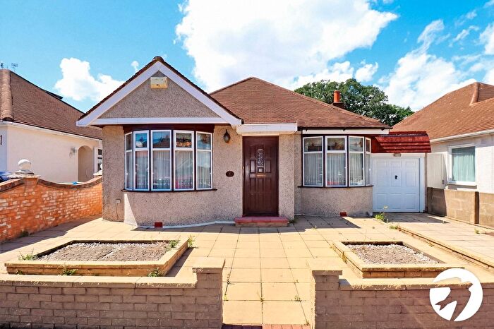 2 Bedroom Bungalow For Sale In Priory Drive, London, SE2