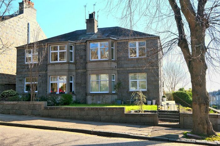 2 Bedroom Flat To Rent In A Forest Road, Aberdeen, AB15