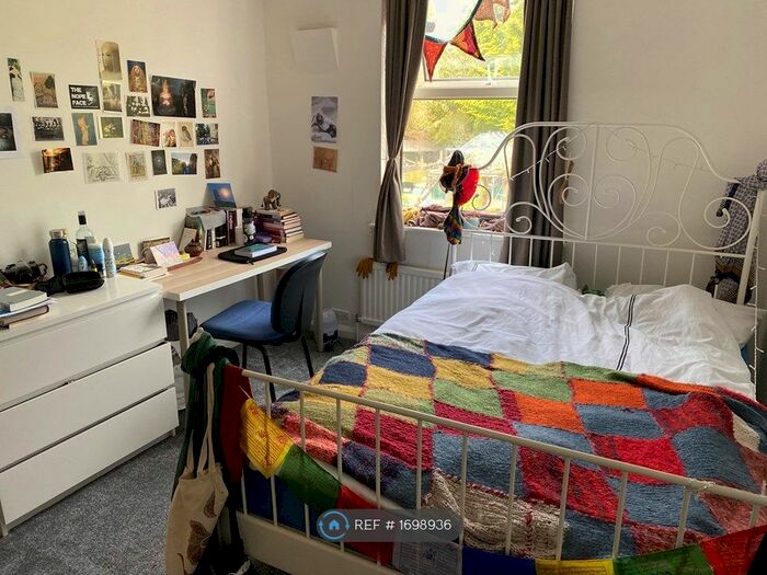 4 Bedroom Semi-Detached House To Rent In Stretten Avenue, Cambridge, CB4