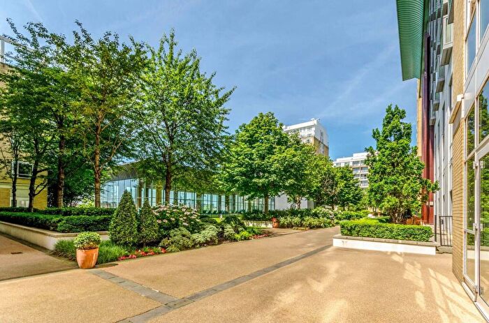 1 Bedroom Flat To Rent In Eaton House, Canary Wharf, London, E14