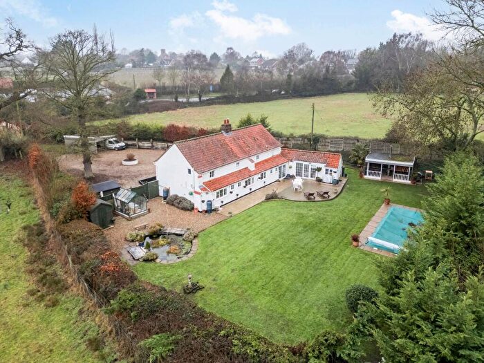 4 Bedroom Detached House For Sale In Captivating Detached Period Home In Swainsthorpe, NR14