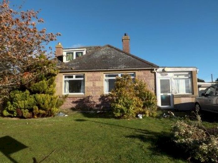 3 Bedroom Bungalow For Sale In Main Road, Fearn, IV20