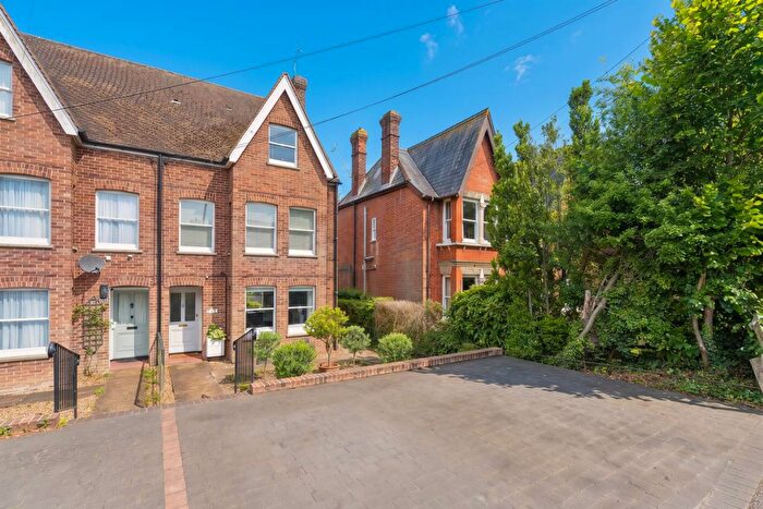 4 Bedroom Semi Detached House For Sale In Island Road, Canterbury, CT2