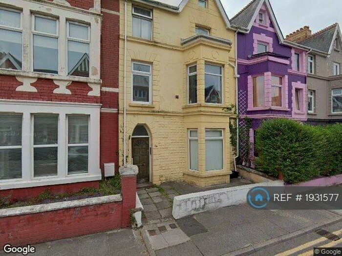 2 Bedroom Flat To Rent In Mary Street, Porthcawl, CF36