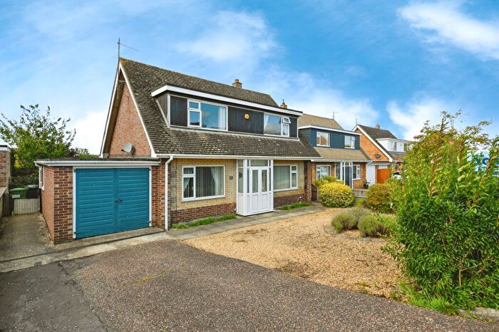 3 Bedroom Detached Bungalow For Sale In Hall Lane, West Winch, PE33