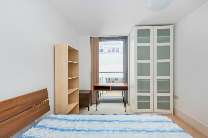 2 Bedroom Flat To Rent In Stadium Mews, London, N5