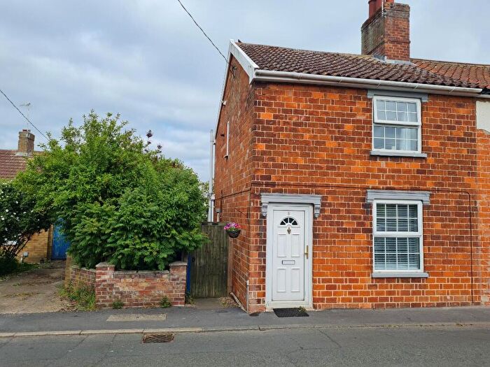 2 Bedroom Semi-Detached House For Sale In Park Road, IP6