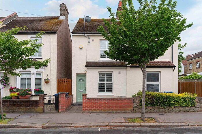 2 Bedroom Semi Detached House For Sale In Exeter Road, Addiscombe, CR0