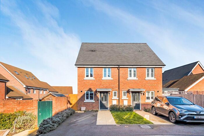 2 Bedroom Semi-Detached House For Sale In Calico Street, Faygate, RH12